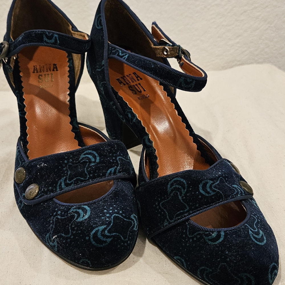 Anna Sui Women's Velvet Heels - Almost Pristine!